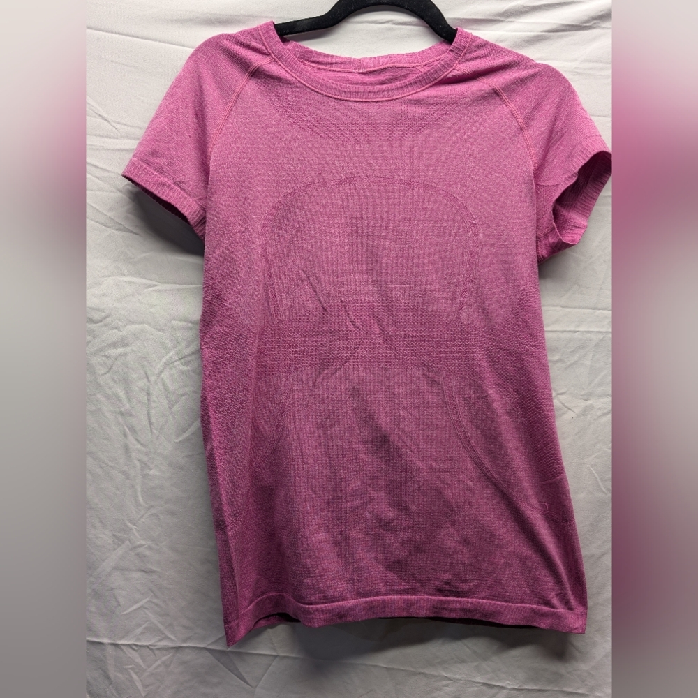 ✨ Lululemon Swiftly Tech Short Sleeve Top - Pink Heathered - Size 10 ✨